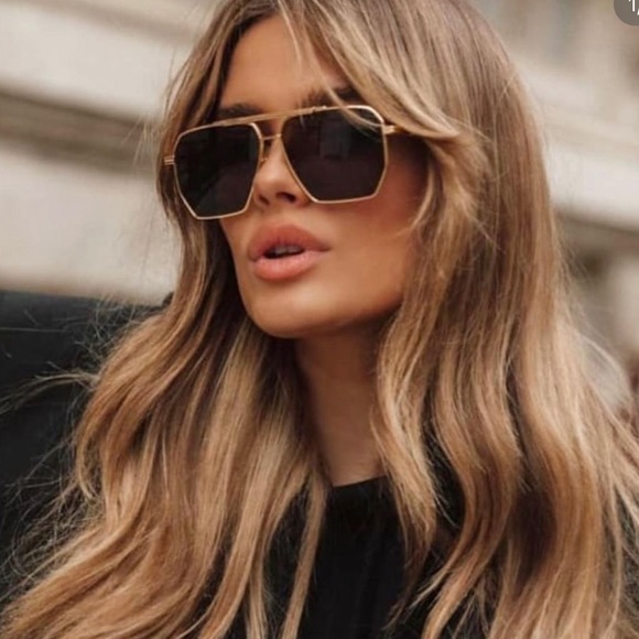 Bottega Veneta Accessories - Bottega Veneta sunglasses like new worn once